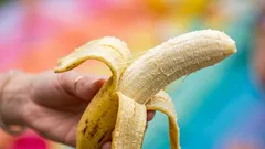 Warum Bananen „Fäden“ haben – und ob man sie essen sollte